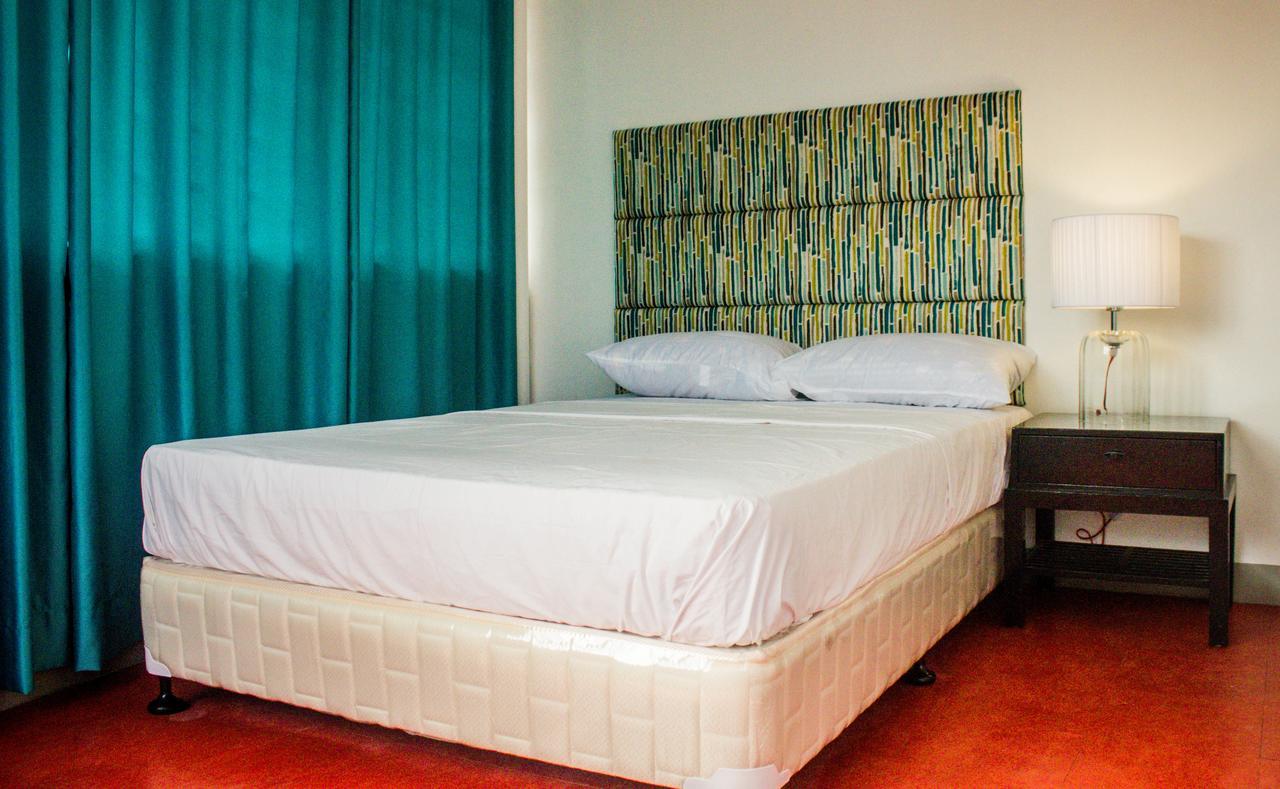 Naps & Maps Hostel Cebu Esterno foto