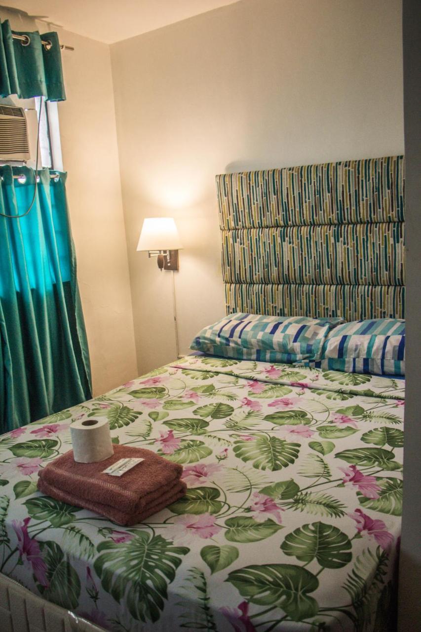 Naps & Maps Hostel Cebu Esterno foto